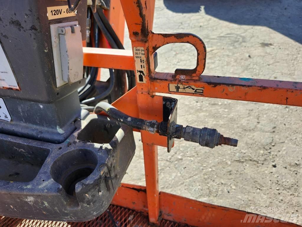 JLG 800 AJ Körüklü personel platformları