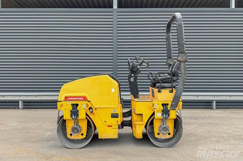 Dynapac CC1100 Çift tamburlu silindirler