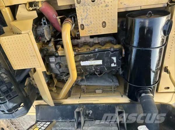 CAT 330 D Paletli ekskavatörler