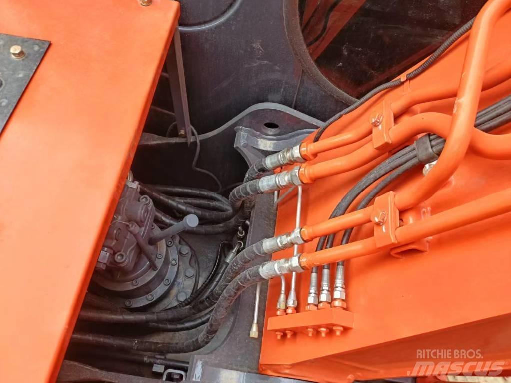 Hitachi ZX120-6 Paletli ekskavatörler