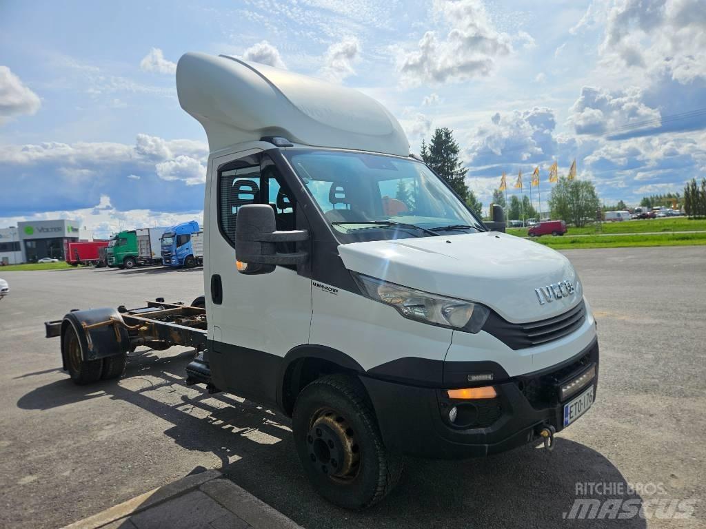 Iveco Daily 70C17 Kapali kasa kamyonetler