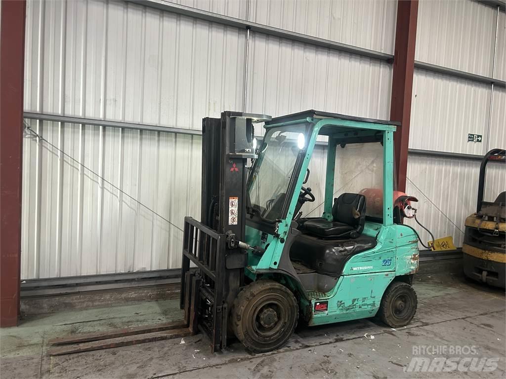 Mitsubishi FG25NT LPG'li forkliftler