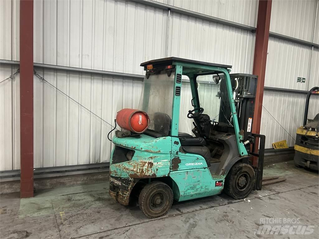 Mitsubishi FG25NT LPG'li forkliftler