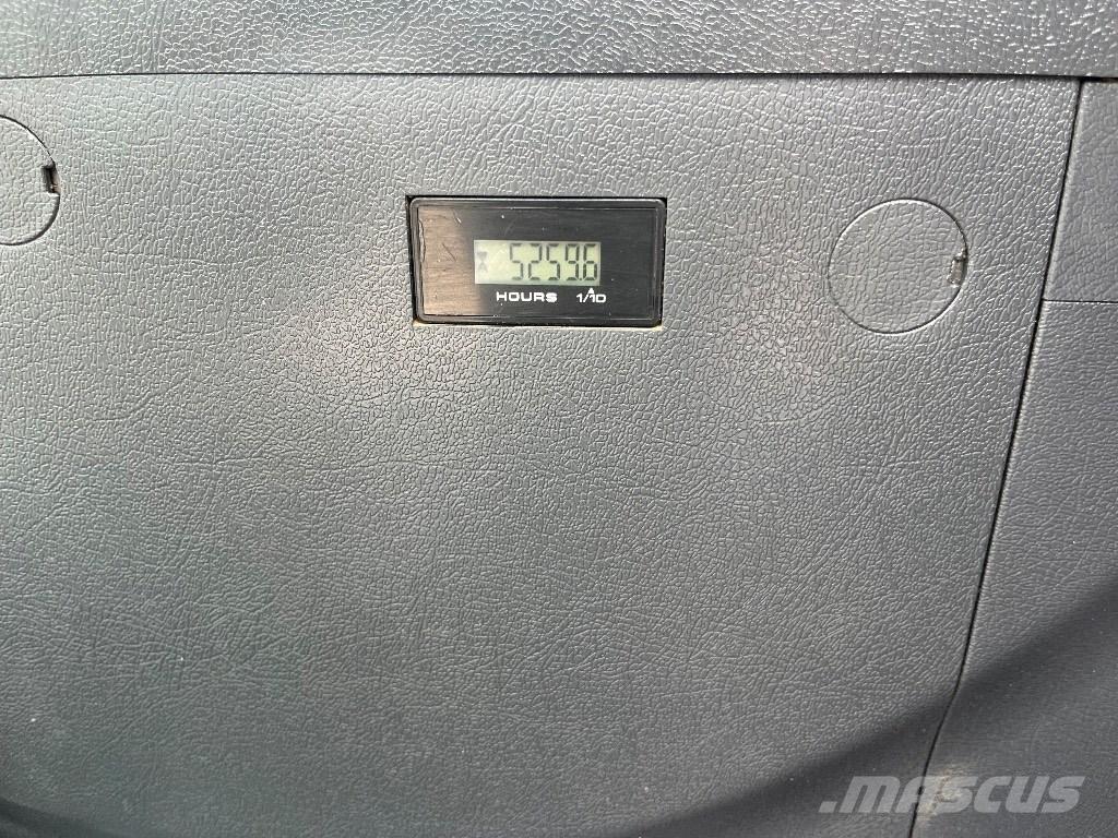 Hyundai HX140LC Paletli ekskavatörler