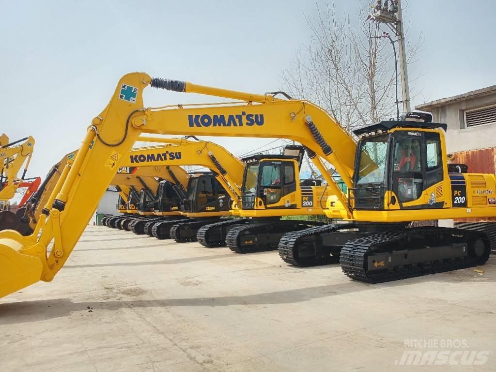 Komatsu PC 200 Paletli ekskavatörler