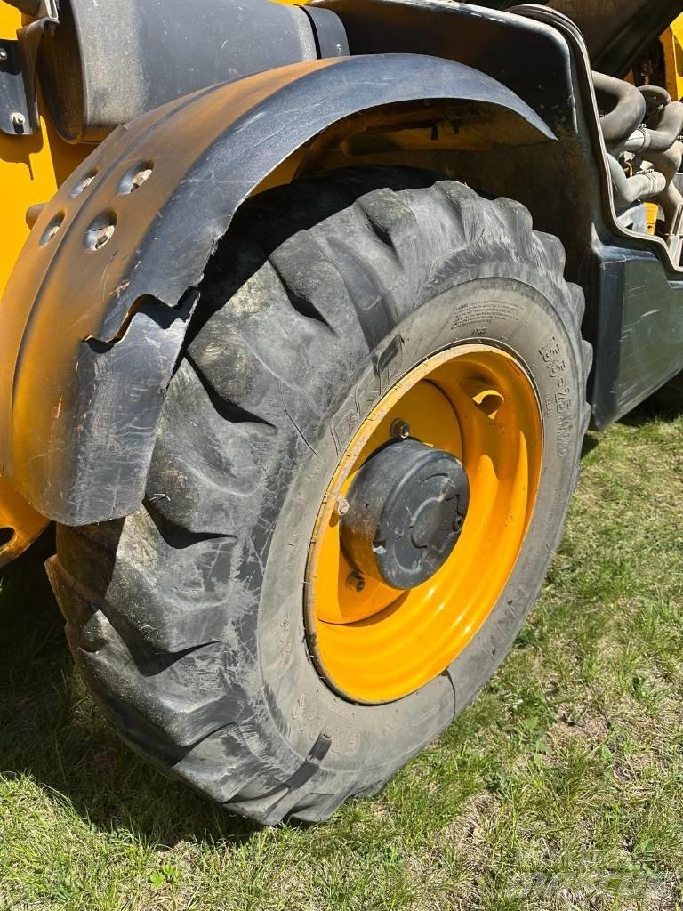 JCB 540-140 Teleskopik yükleyiciler