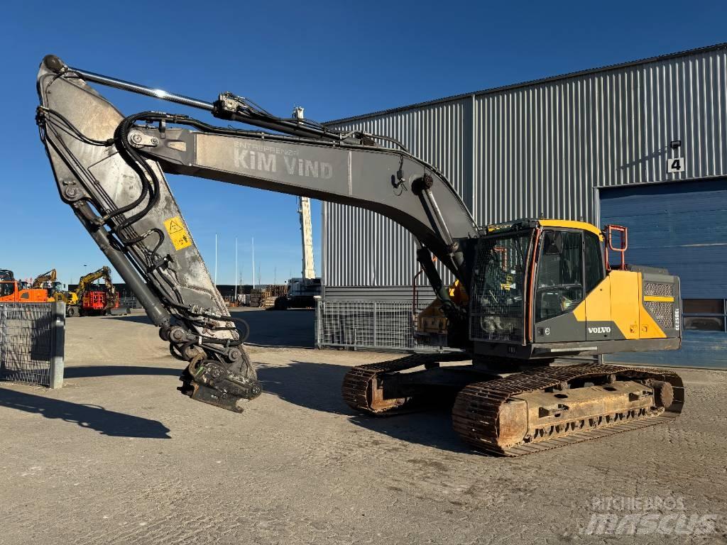 Volvo EC 250 EL Paletli ekskavatörler