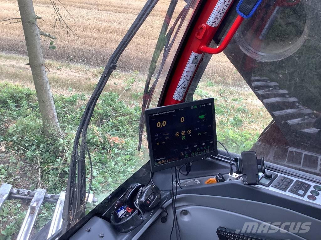 Komatsu 951 Biçerdöverler