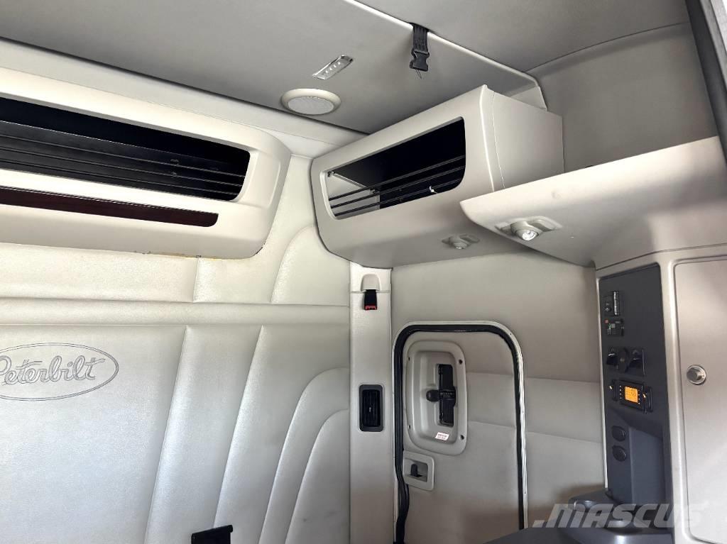 Peterbilt 567 Çekiciler