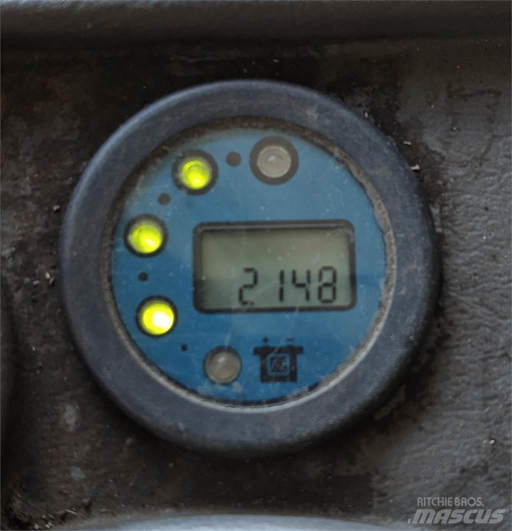 Atlet AJN160 Düsük seviye platformu