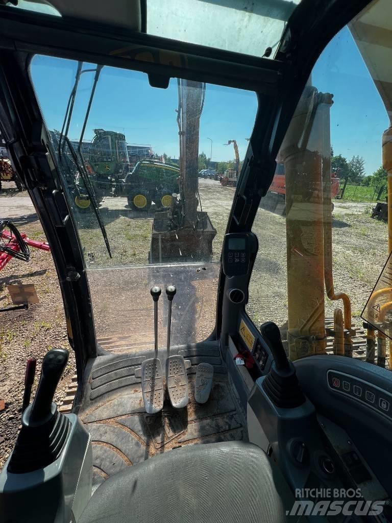 JCB JS 220 Paletli ekskavatörler