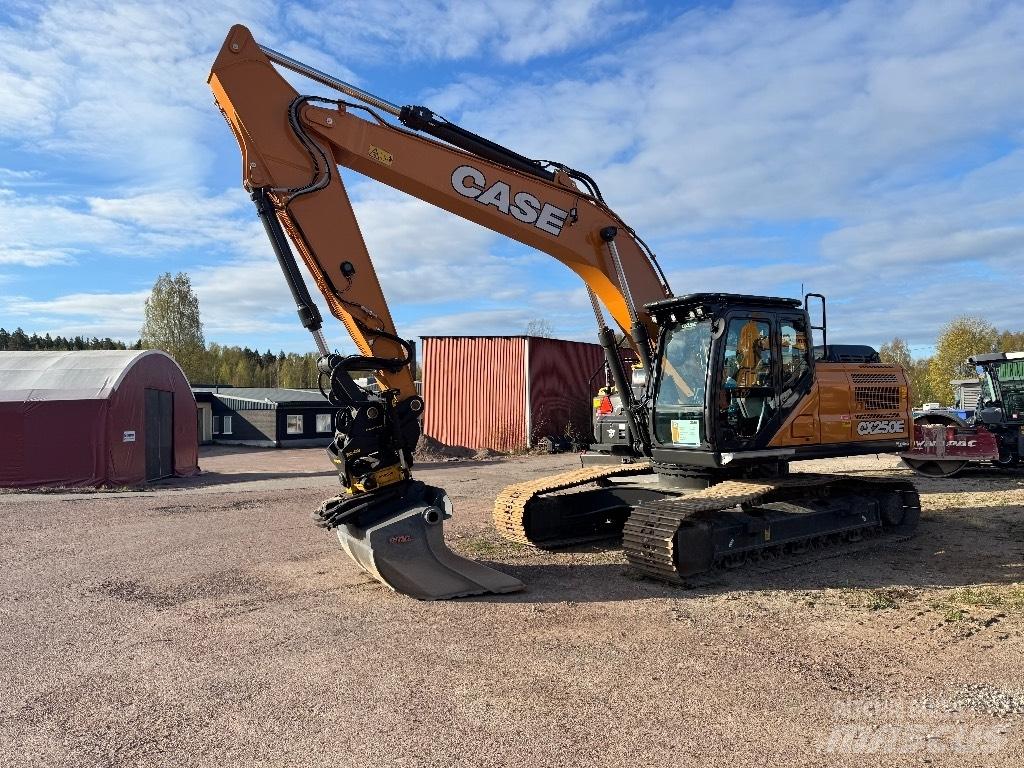 CASE CX250E Paletli ekskavatörler