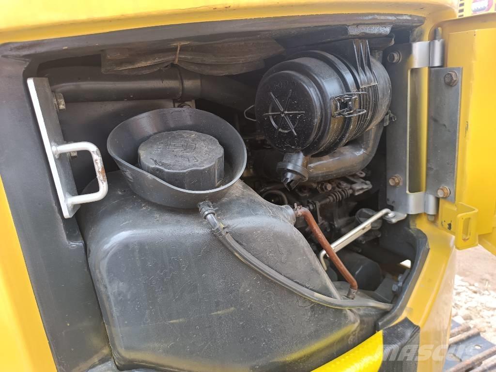 Komatsu PC 18 Paletli ekskavatörler