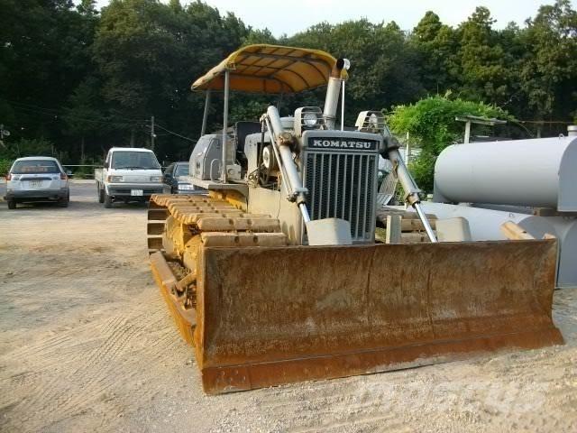 Komatsu D 40 P Paletli dozerler