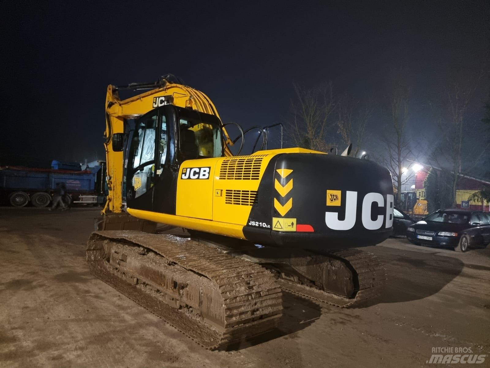 JCB JS 210 LC Paletli ekskavatörler