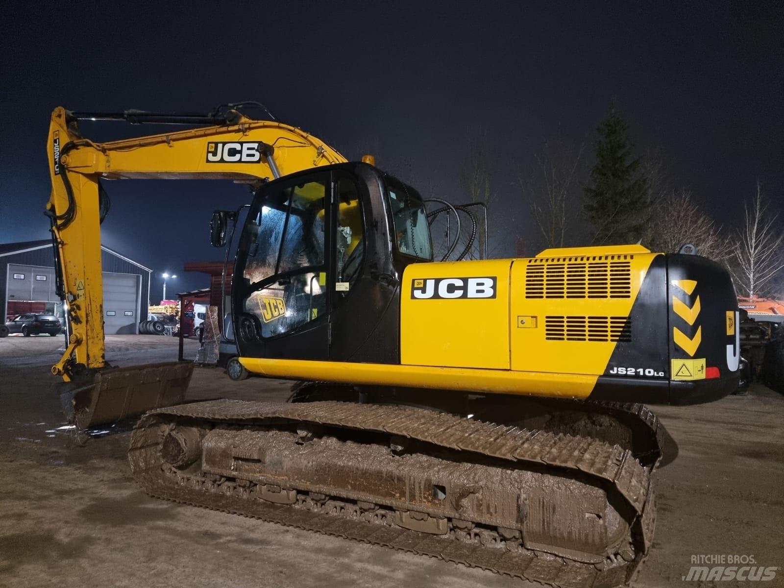 JCB JS 210 LC Paletli ekskavatörler