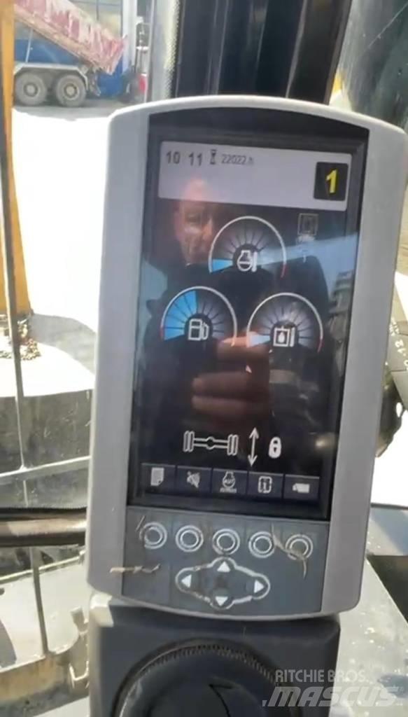 CAT 318D MH Atık taşıma araçları