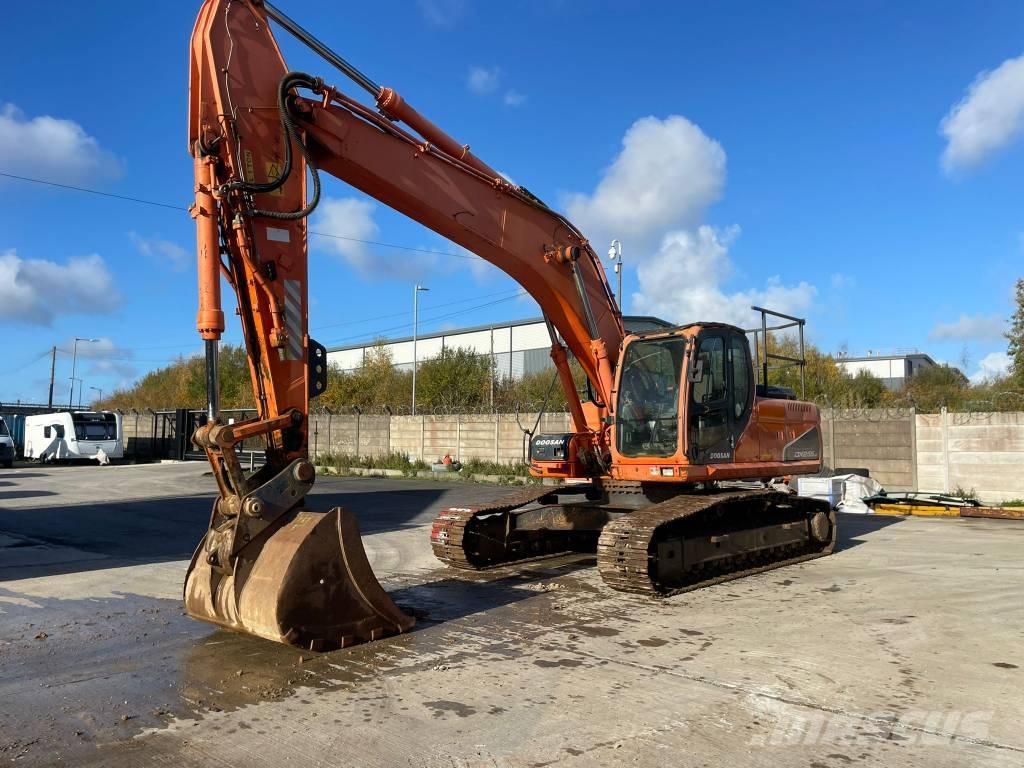 Doosan DX 255 LC Paletli ekskavatörler