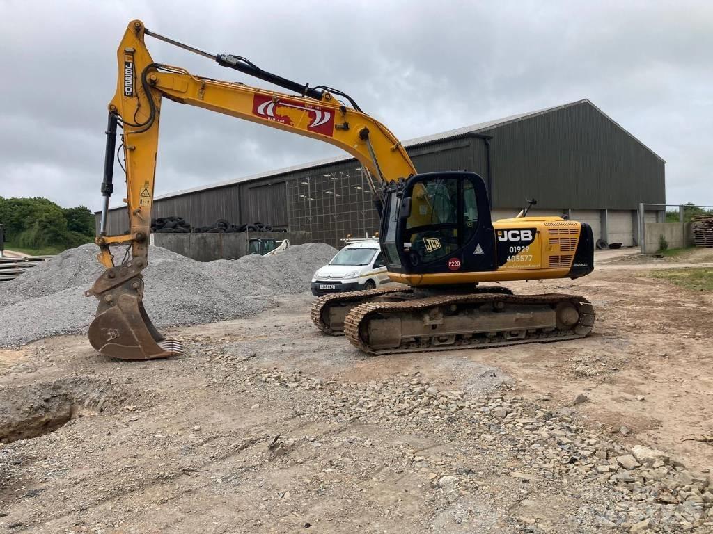 JCB JS 220 LC Paletli ekskavatörler