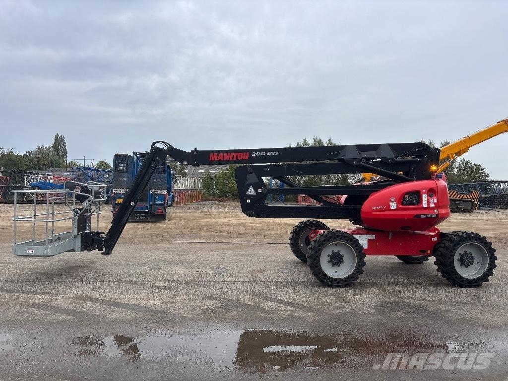 Manitou 200 ATJ Körüklü personel platformları