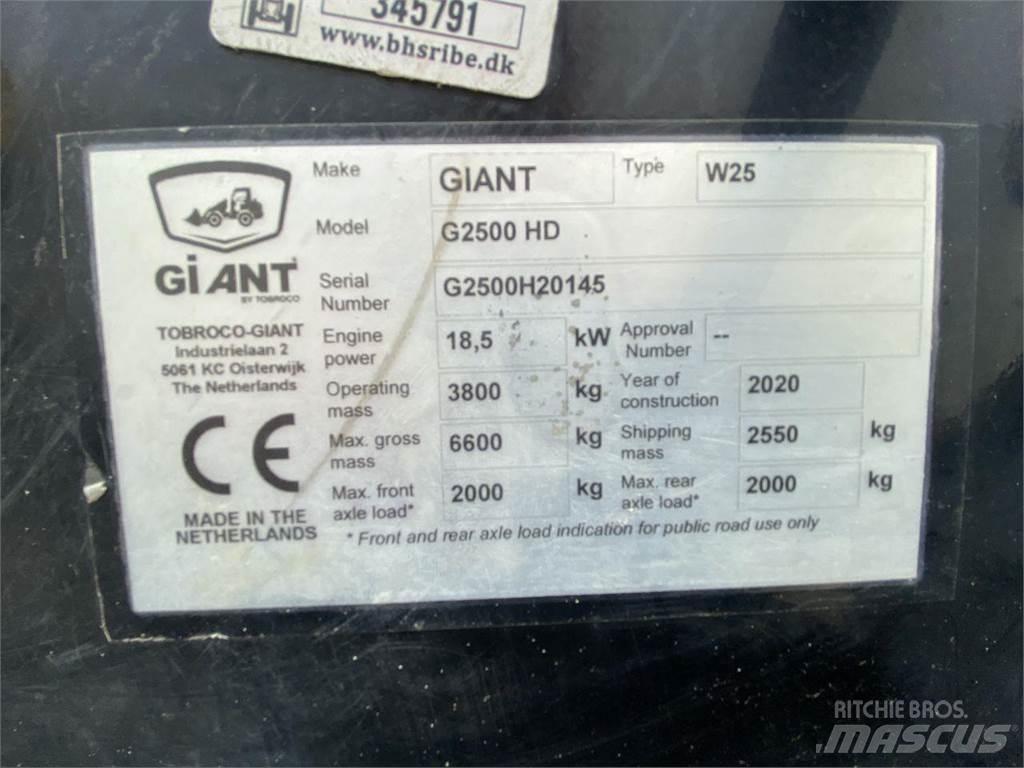 GiANT G2500HD Çok amaçlı yükleyiciler