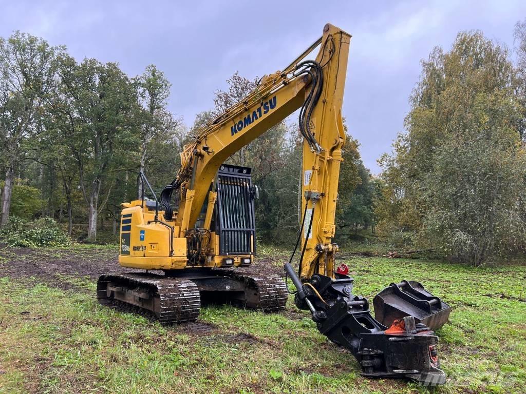Komatsu PC138US-11 Paletli ekskavatörler