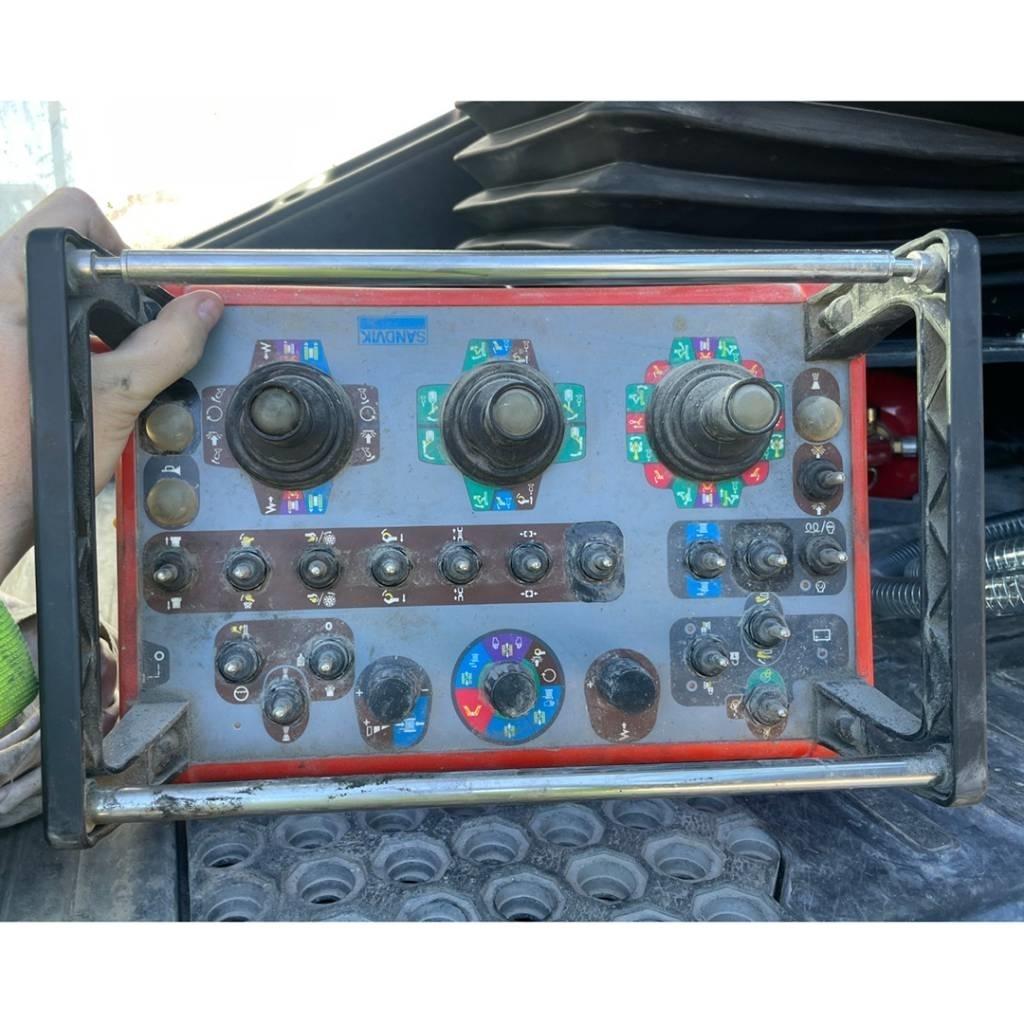 Sandvik DX800i Sondaj kuleleri