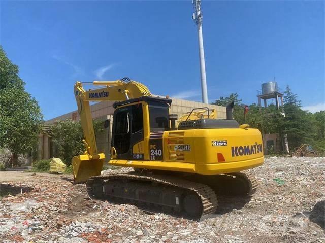 Komatsu PC 240 Paletli ekskavatörler