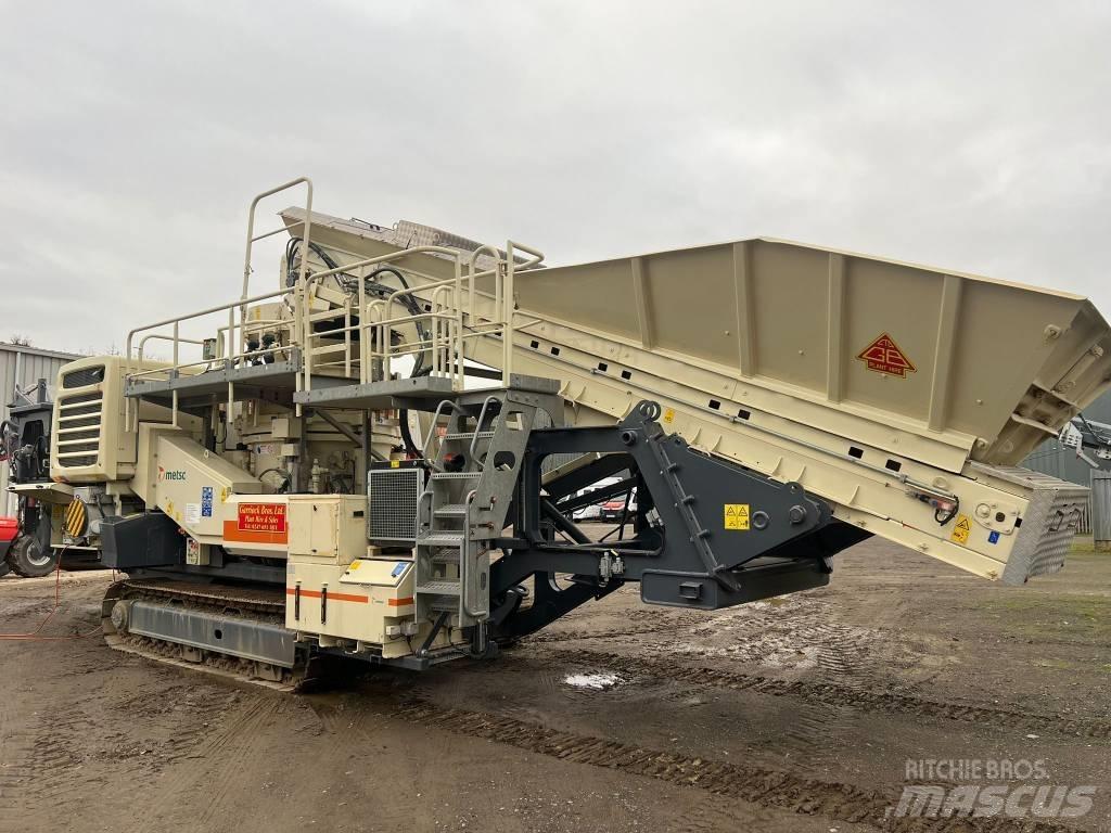 Metso LT 300 HP Gezer kırıcılar