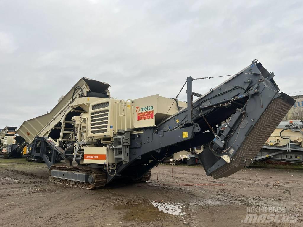Metso LT 300 HP Gezer kırıcılar