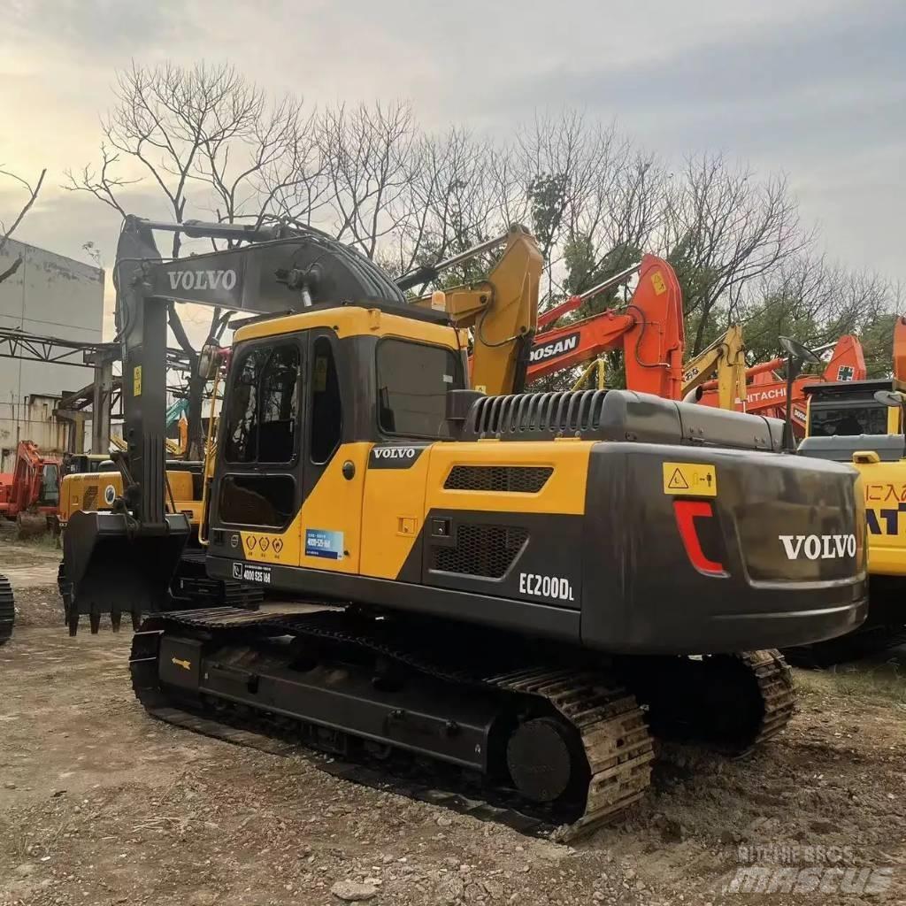 Volvo EC200DL Paletli ekskavatörler