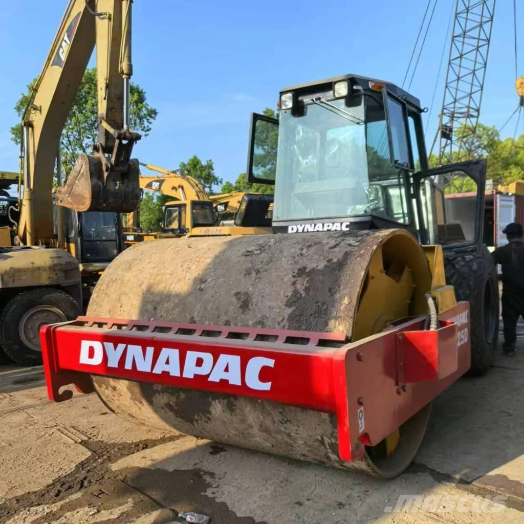 Dynapac CA 25 D Tek tamburlu silindirler