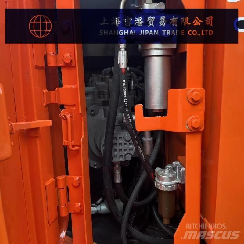 Hitachi ZX 135 Paletli ekskavatörler