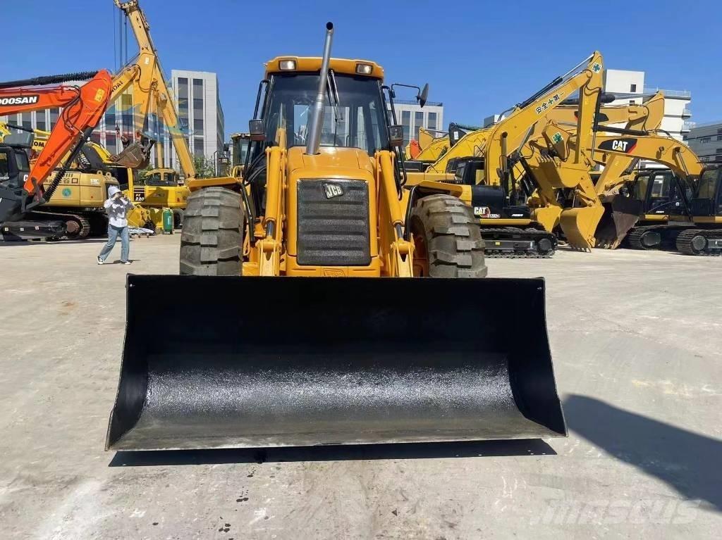 JCB 4 CX Kazıcı yükleyiciler - beko loder