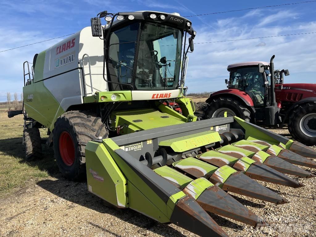 CLAAS Tucano 440 Biçerdöverler