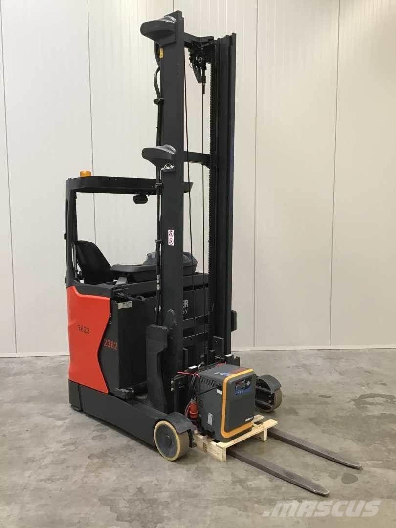 Linde R10B Reach truck - depo içi istif araçları