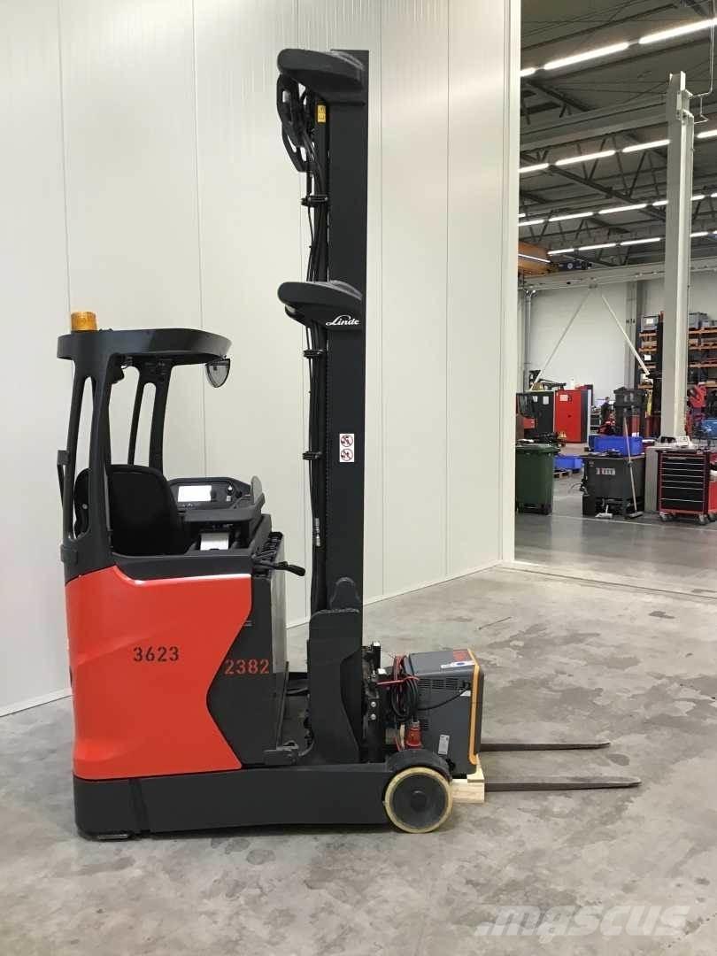 Linde R10B Reach truck - depo içi istif araçları