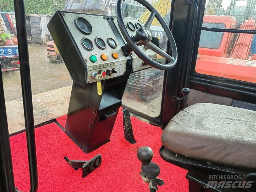 CAT GS683E Tek tamburlu silindirler