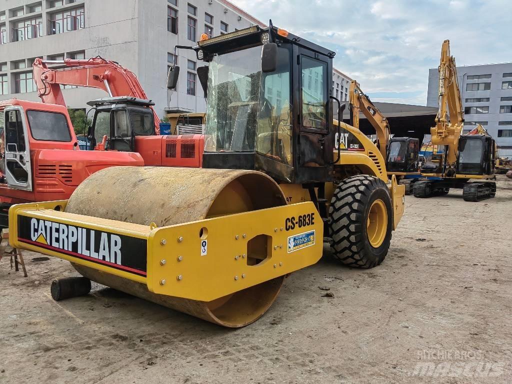 CAT GS683E Tek tamburlu silindirler
