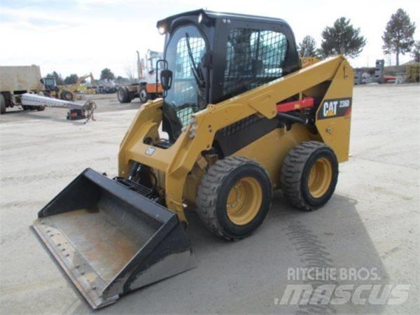CAT 236 D Skid steer loderler