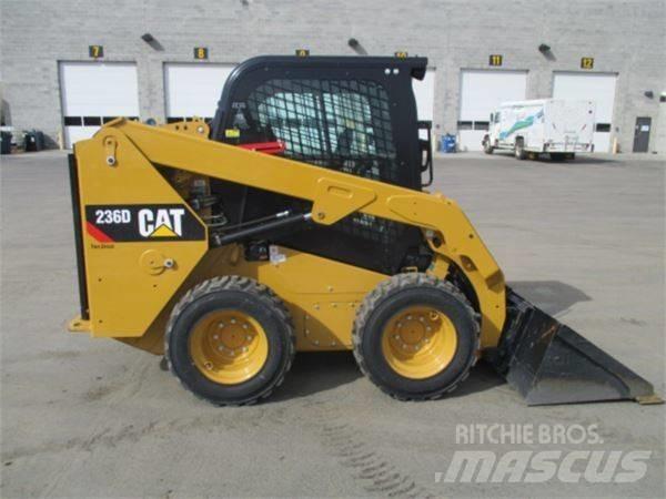 CAT 236 D Skid steer loderler