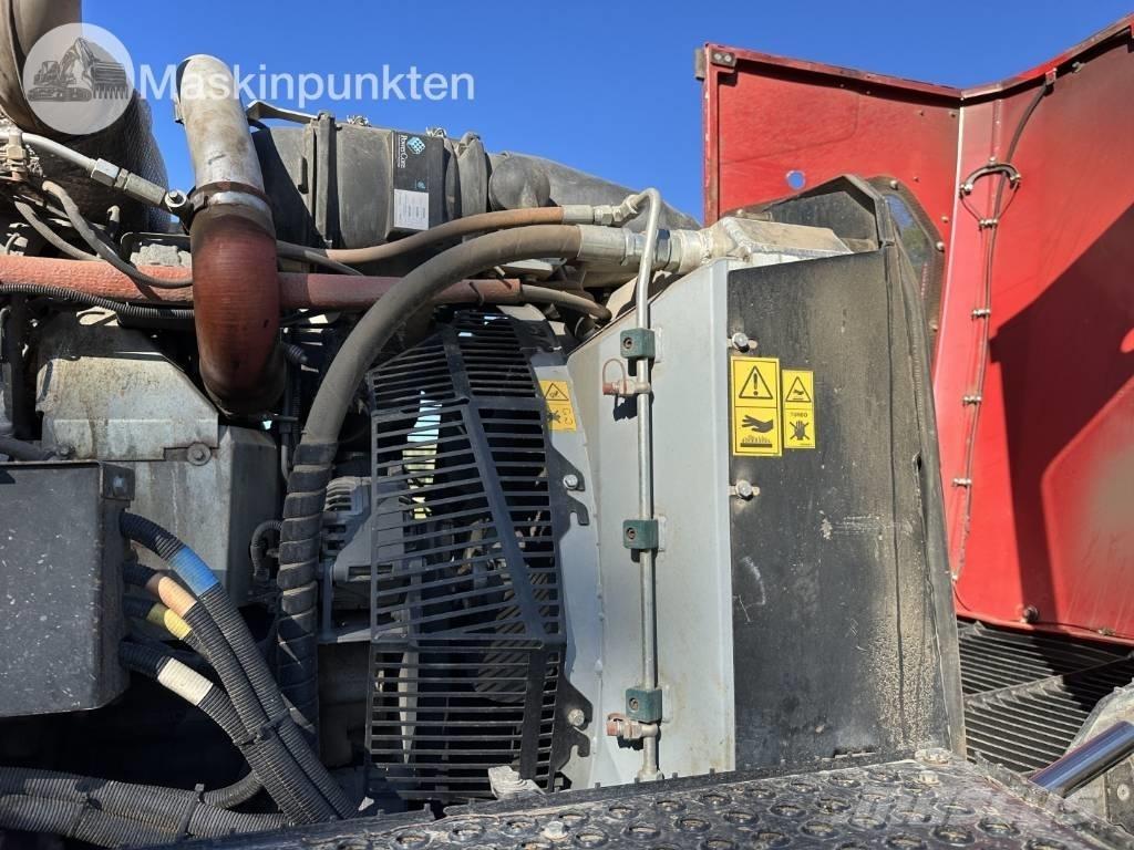 Komatsu 895 Tomruk yükleyici traktörler