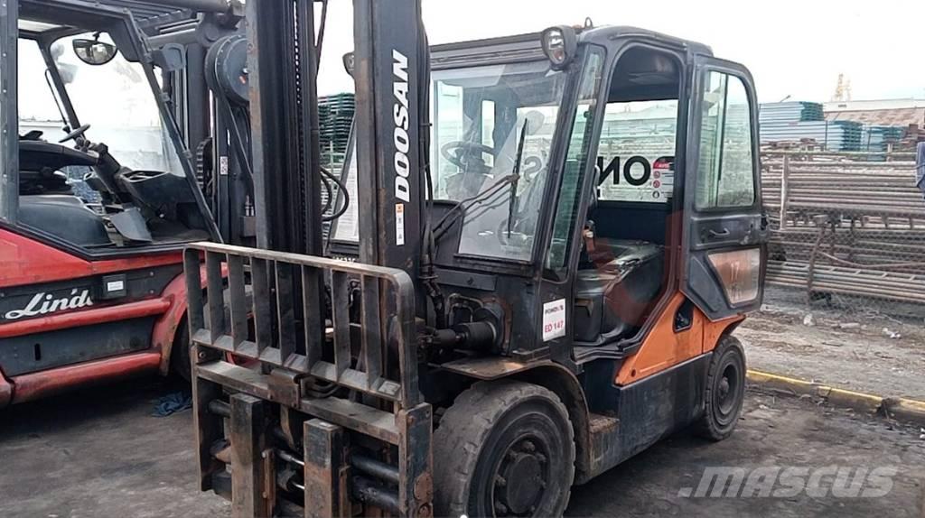 Doosan D 40 SC-7 Dizel forkliftler