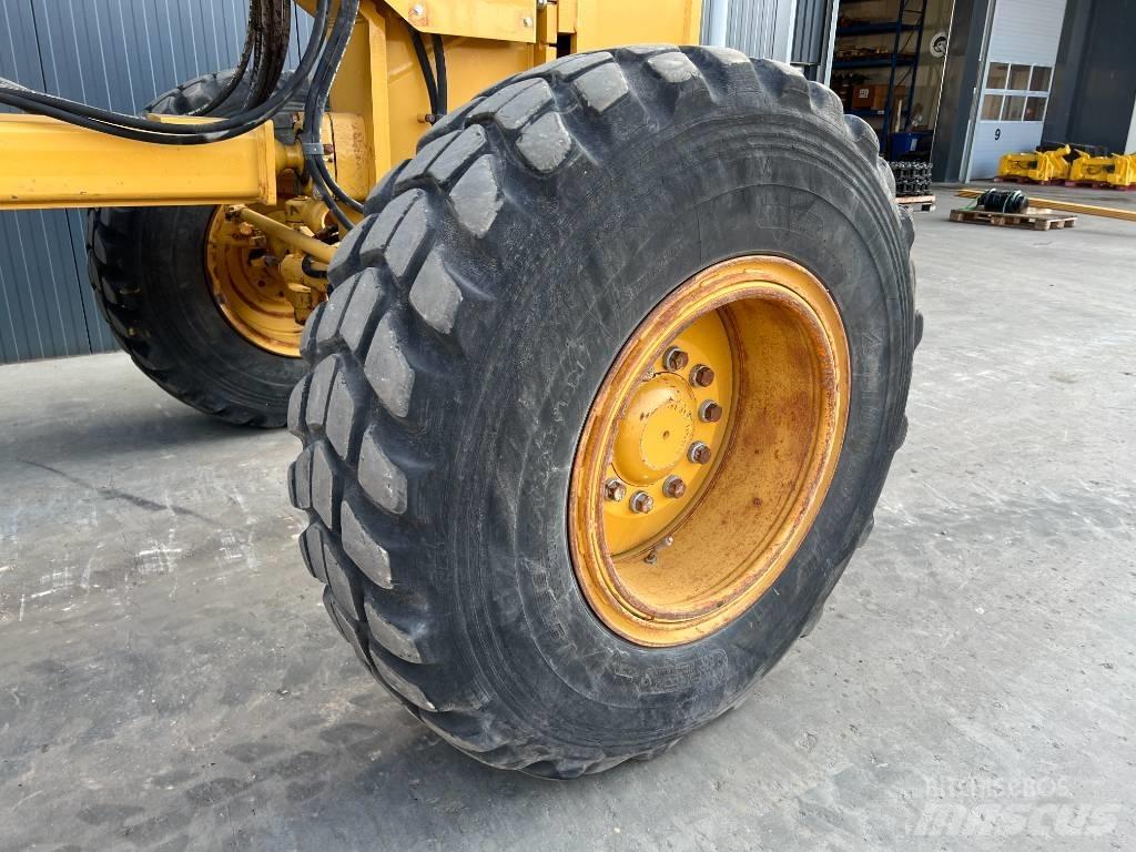 CAT 140K Greyderler