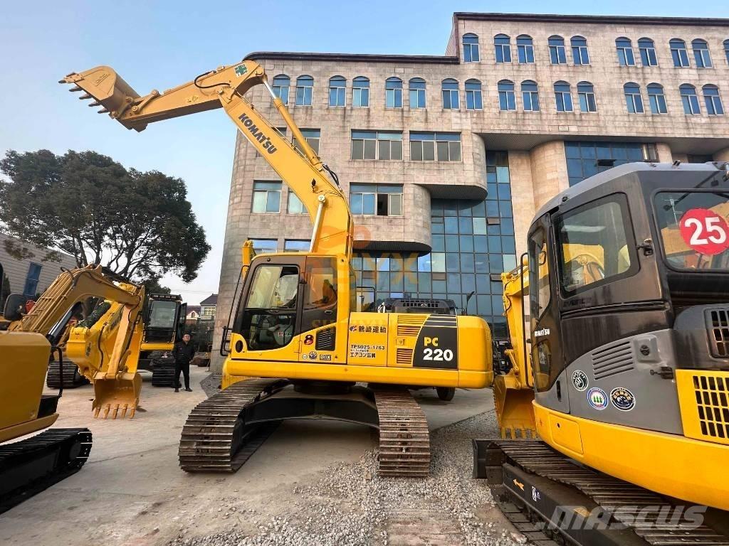 Komatsu PC 220-8 Paletli ekskavatörler