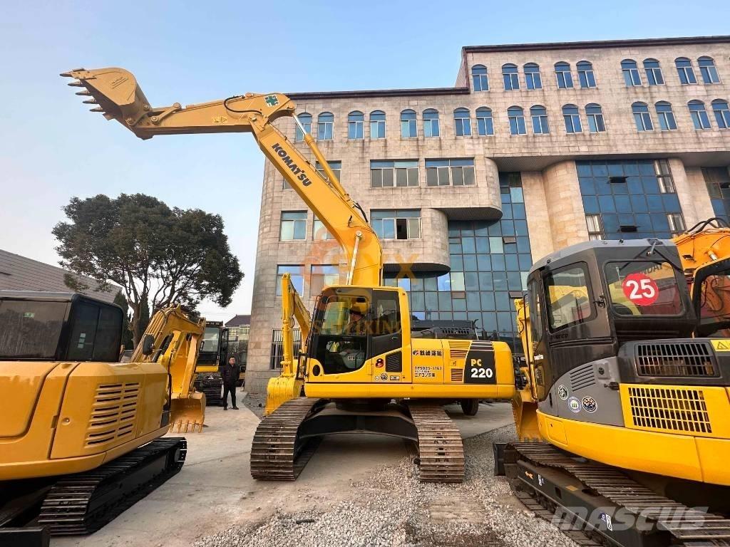 Komatsu PC 220-8 Paletli ekskavatörler