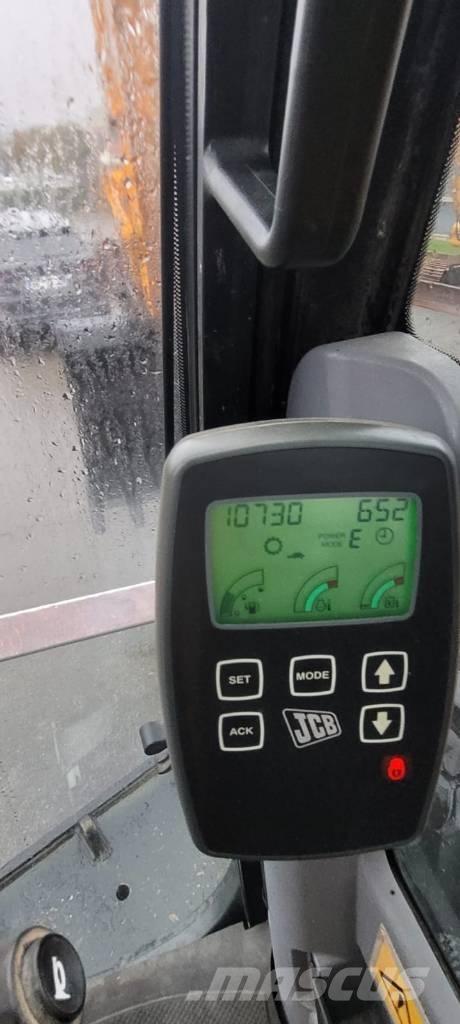 JCB JS 145 W Lastik tekerli ekskavatörler