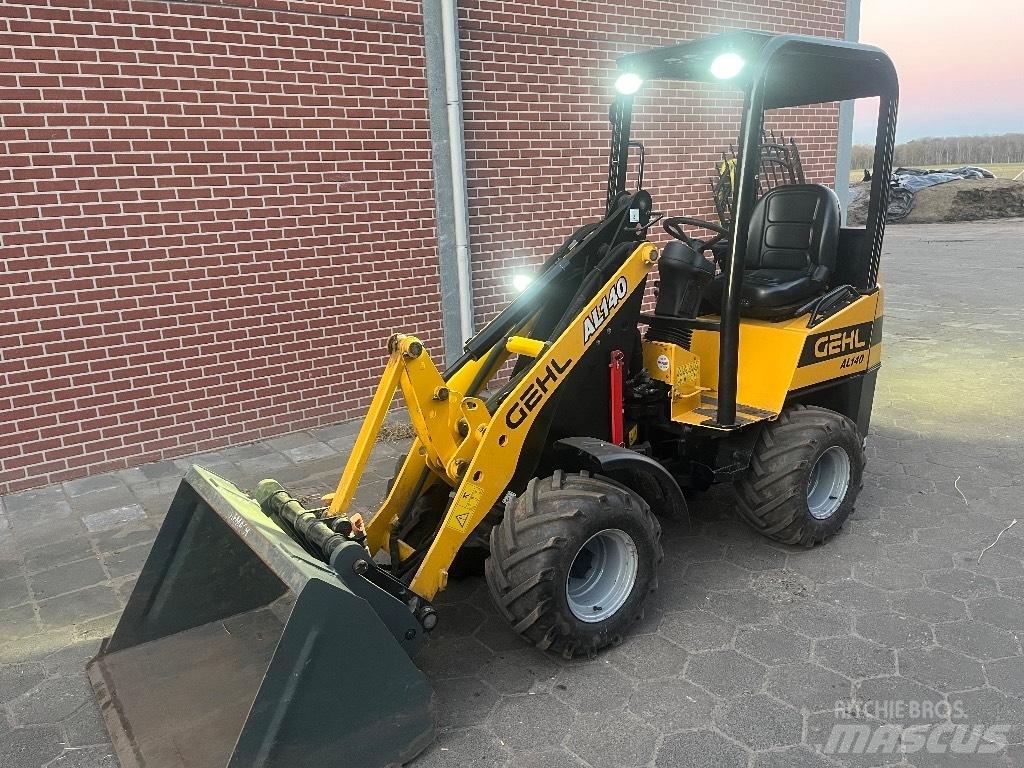 Gehl AL 140 Mini yükleyiciler