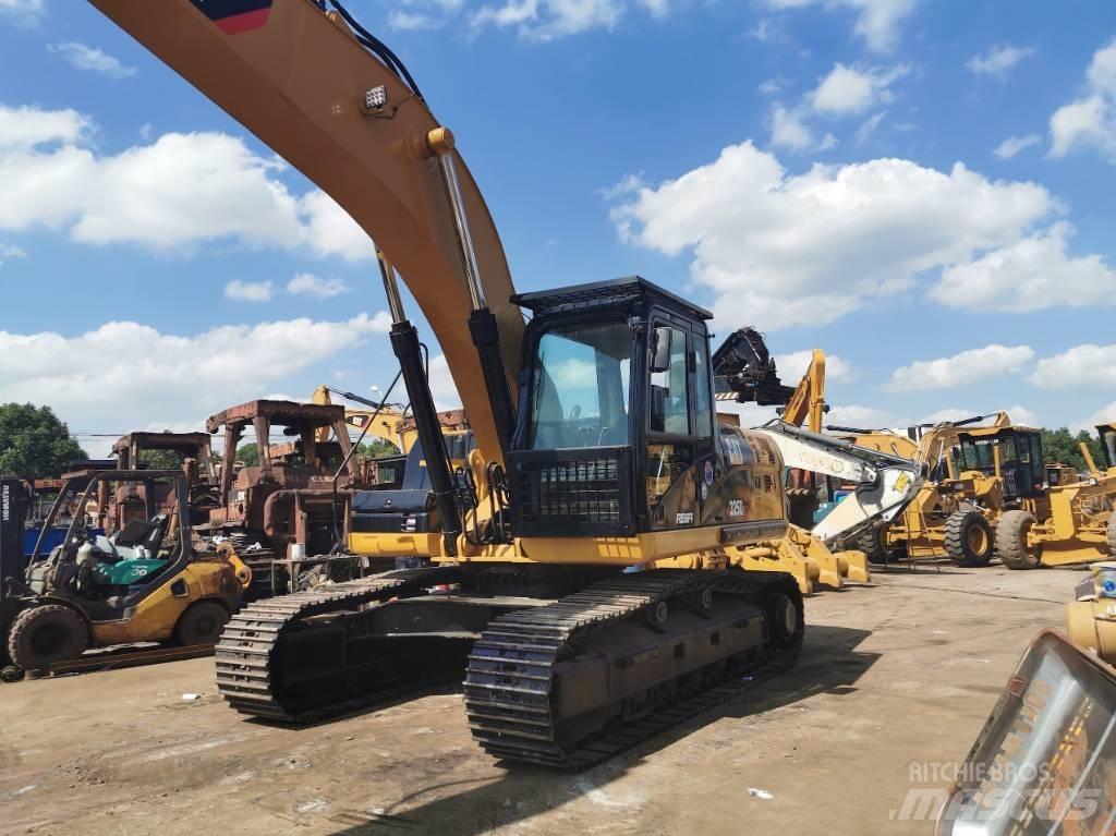 CAT 325DL Paletli ekskavatörler