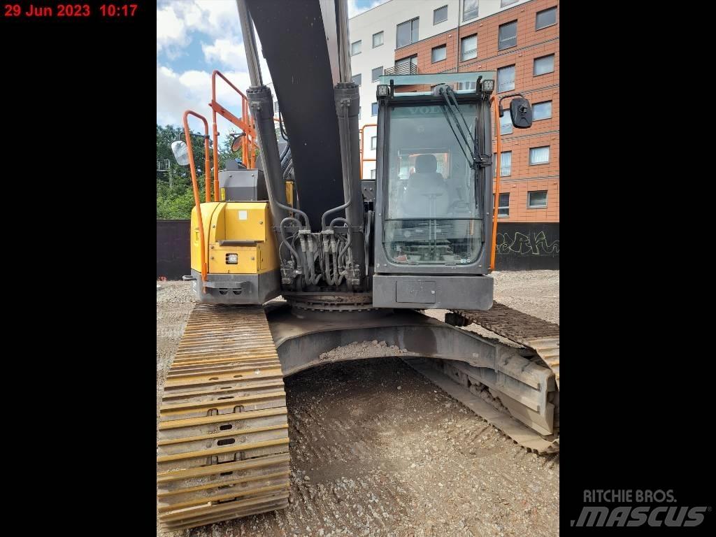 Volvo ECR355EL Paletli ekskavatörler